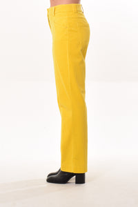 City trousers in Yellow (big cotton corduroy)