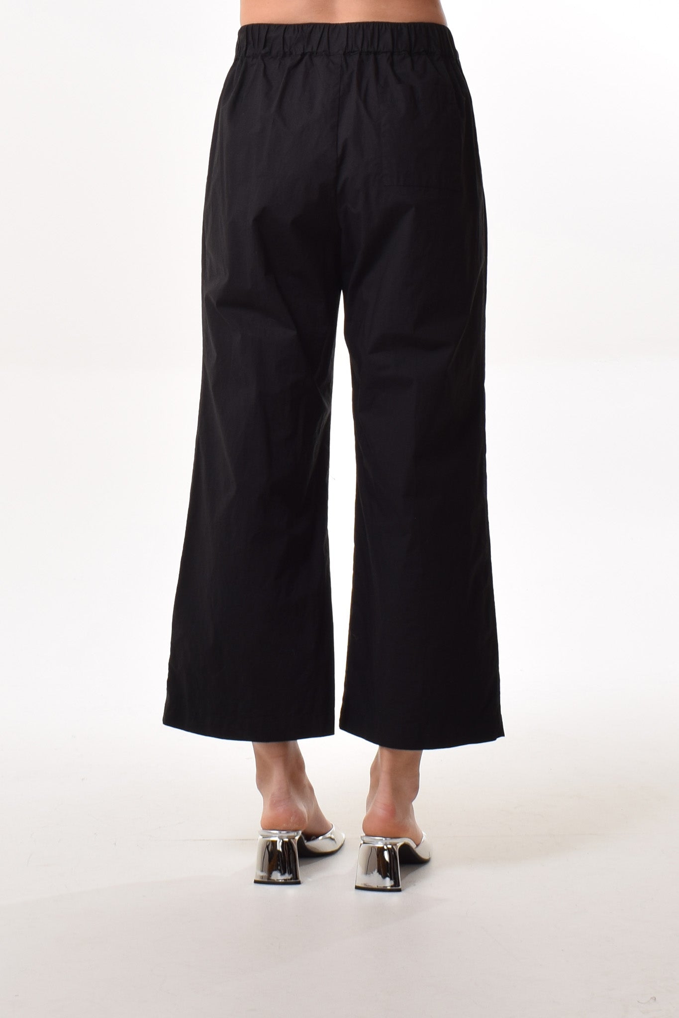Memphis trousers in Nero (mid-weight)