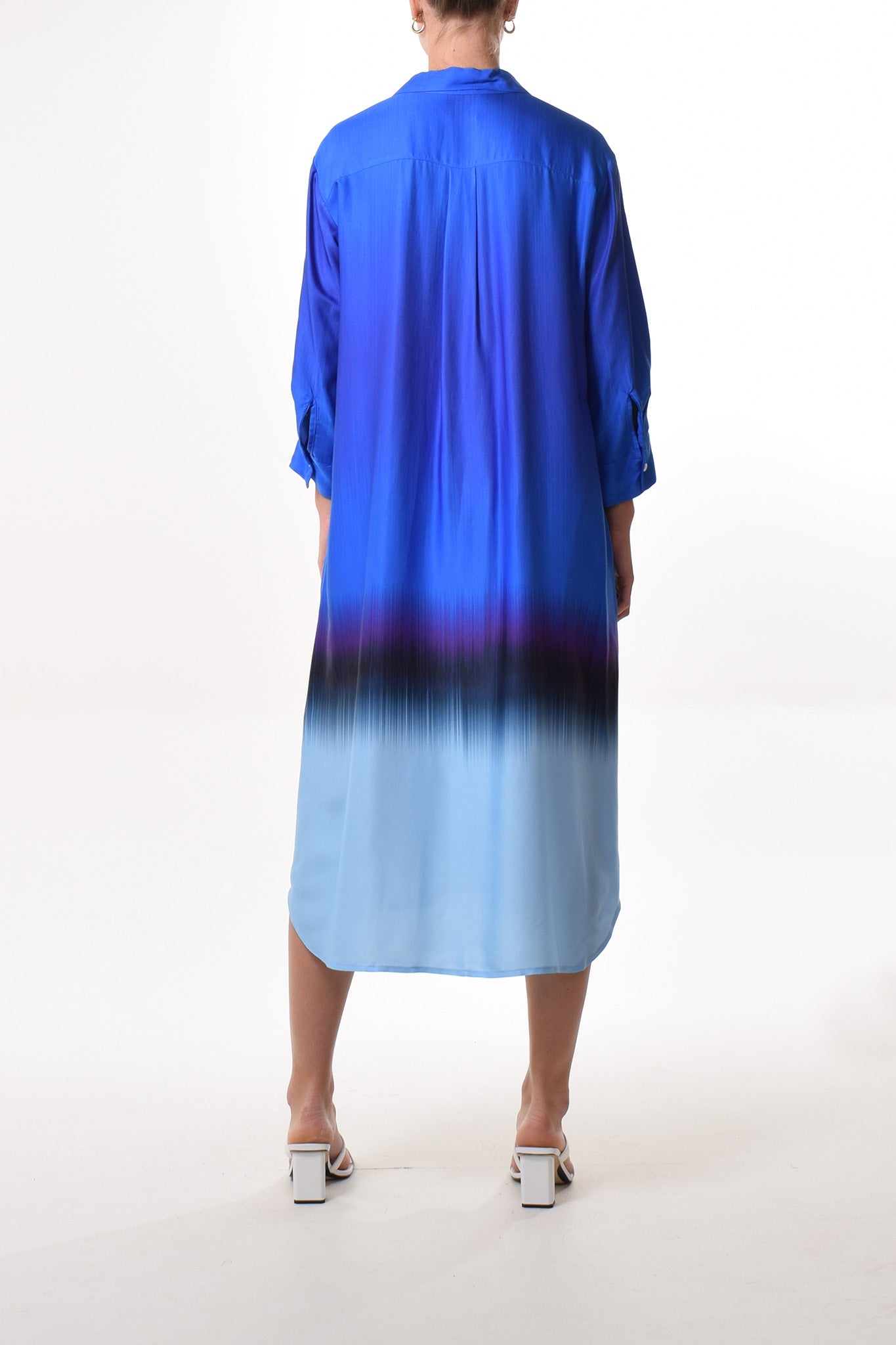 Taba dress in Bleu (Lecil print viscose)